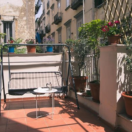 La Casa Del Nespolo, 2 Terrazzi E 2 Bagni In Centro Apartment Napoli Bagian luar foto