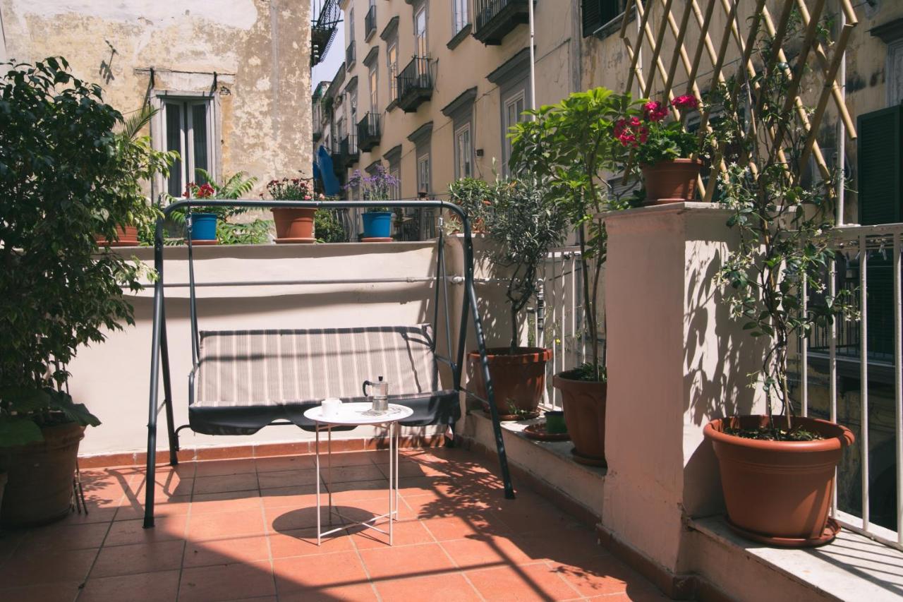 La Casa Del Nespolo, 2 Terrazzi E 2 Bagni In Centro Apartment Napoli Bagian luar foto