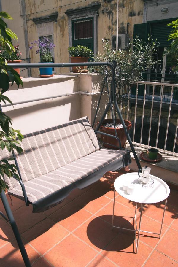 La Casa Del Nespolo, 2 Terrazzi E 2 Bagni In Centro Apartment Napoli Bagian luar foto