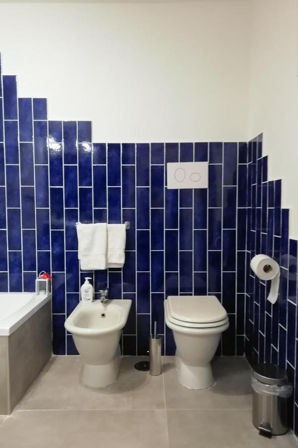 La Casa Del Nespolo, 2 Terrazzi E 2 Bagni In Centro Apartment Napoli Bagian luar foto