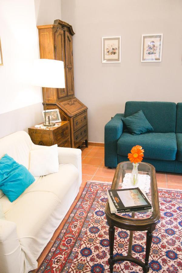 La Casa Del Nespolo, 2 Terrazzi E 2 Bagni In Centro Apartment Napoli Bagian luar foto