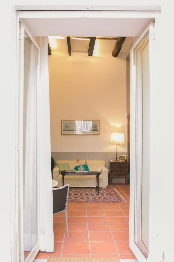 La Casa Del Nespolo, 2 Terrazzi E 2 Bagni In Centro Apartment Napoli Bagian luar foto