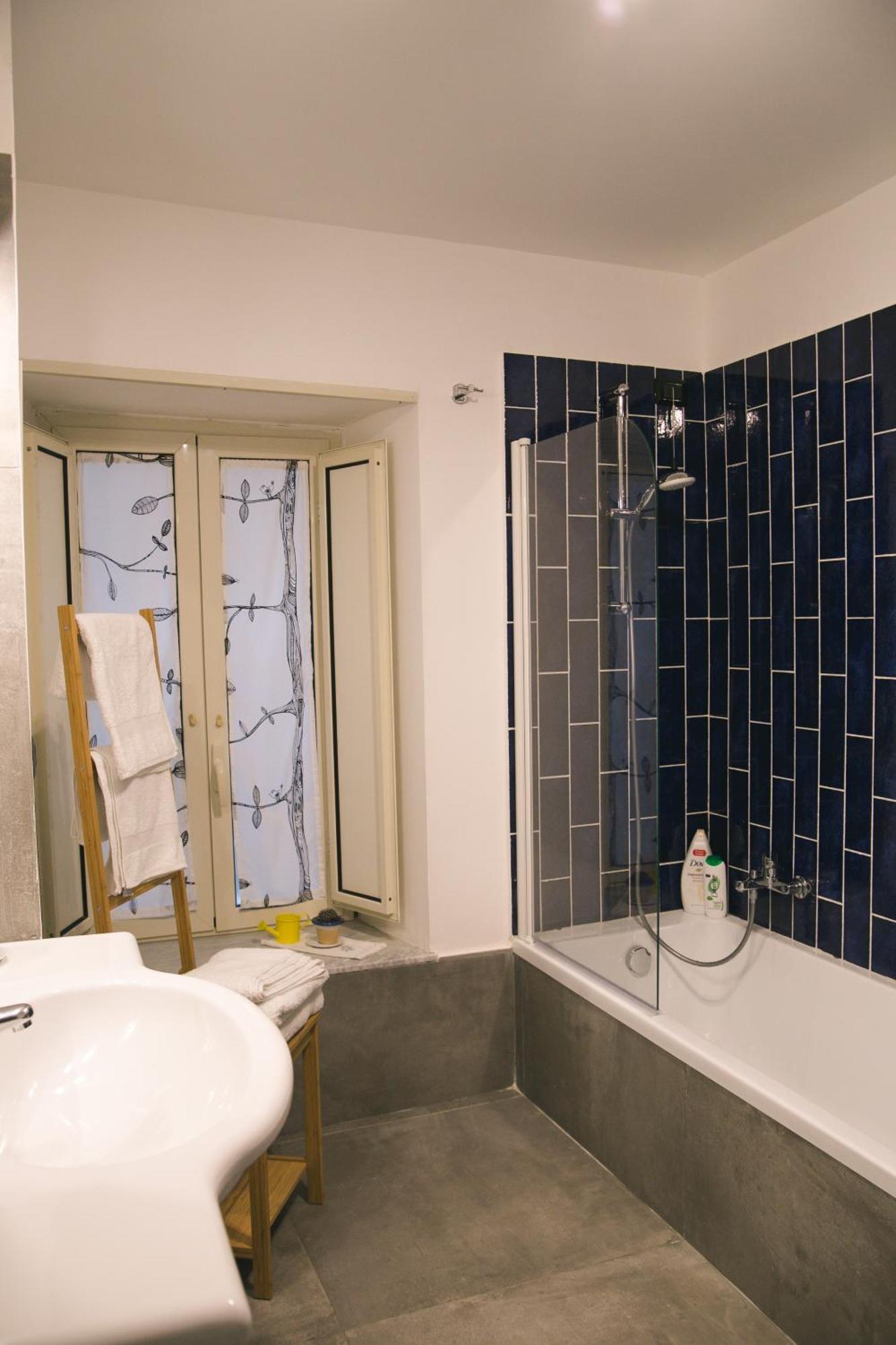 La Casa Del Nespolo, 2 Terrazzi E 2 Bagni In Centro Apartment Napoli Bagian luar foto
