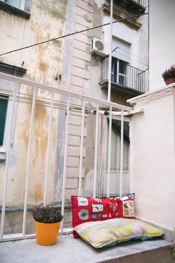 La Casa Del Nespolo, 2 Terrazzi E 2 Bagni In Centro Apartment Napoli Bagian luar foto